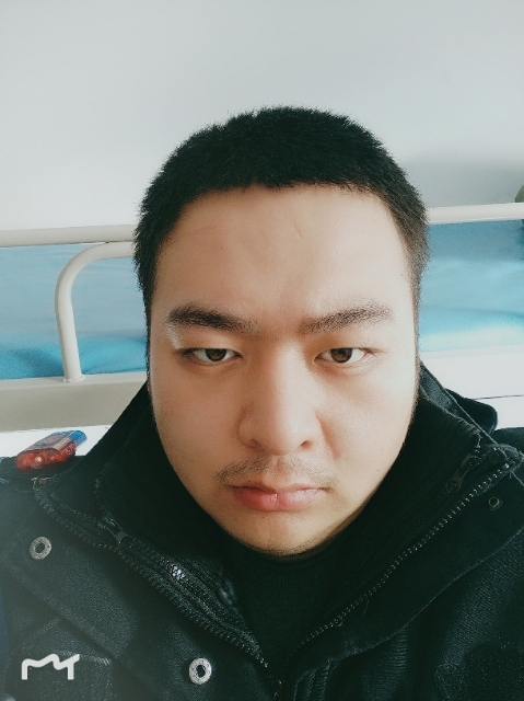 负重前行的第一张照片--新疆认干亲服务网