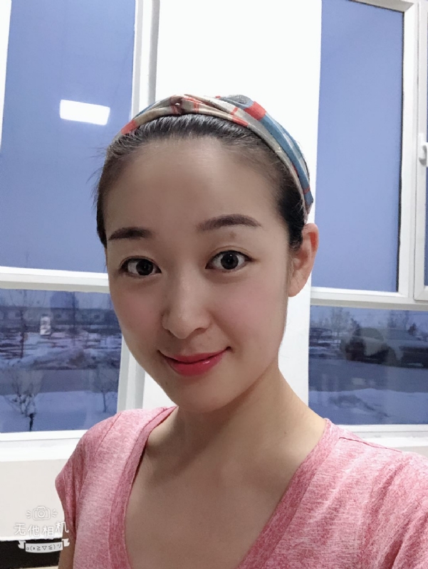 浅笑的第一张照片--新疆认干亲服务网