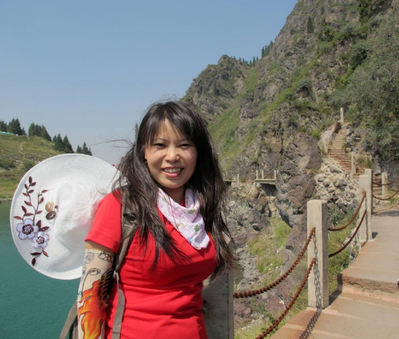 惊虹的第一张照片--新疆认干亲服务网