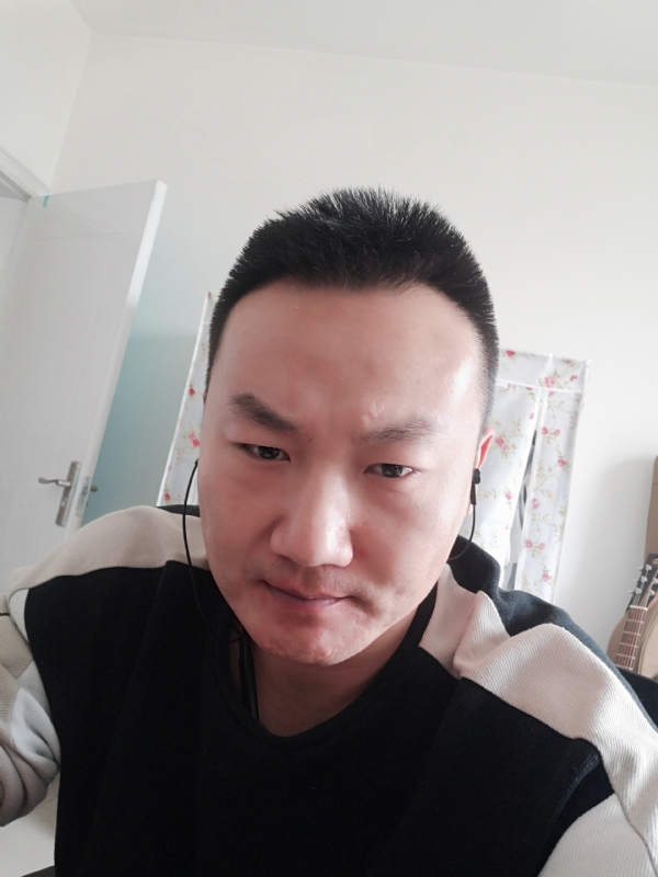 曹先森的第一张照片--新疆认干亲服务网