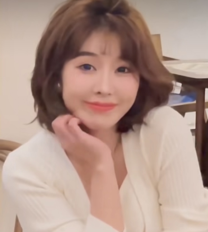 張雨晴的第一张照片--新疆认干亲服务网