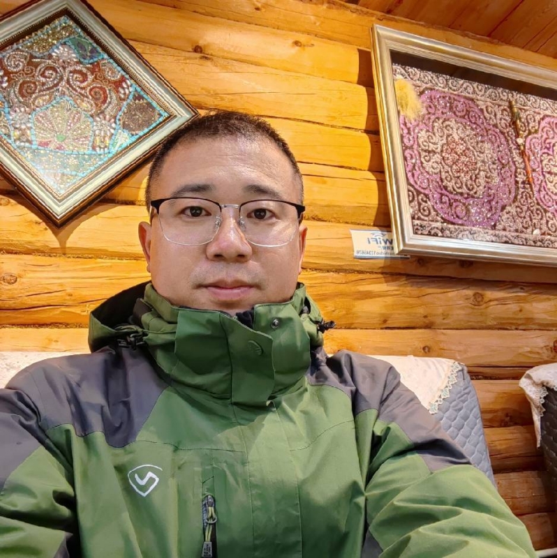 小明的第一张照片--新疆认干亲服务网