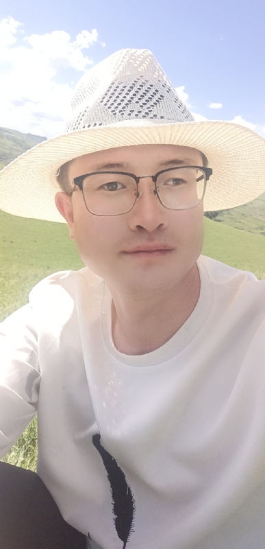 哇鬼的第一张照片--新疆认干亲服务网